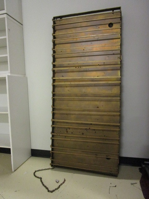 OVERHEAD STEMWARE STORAGE RACK