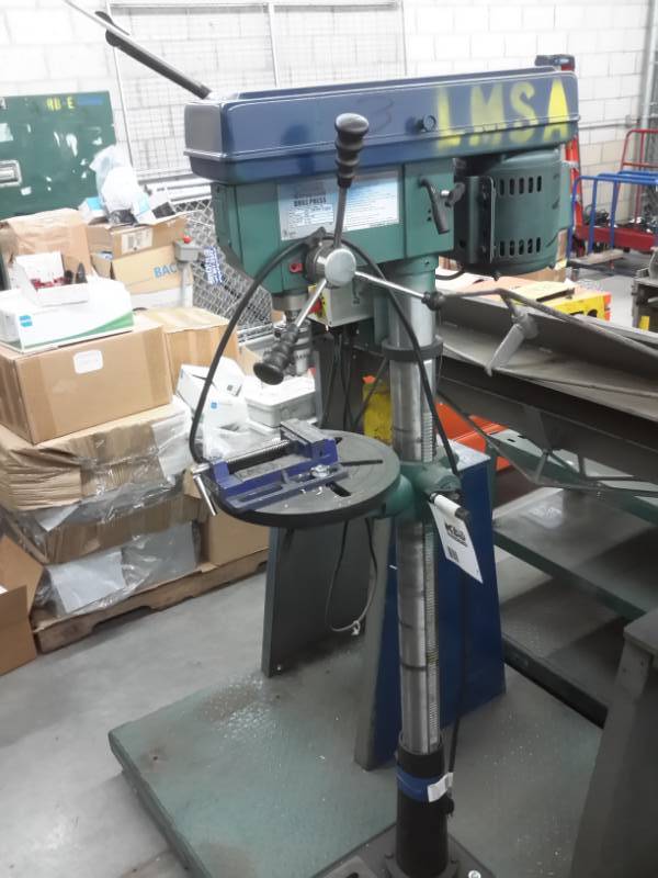 lot 7 image: Central Machinery 16 Speed Floor Drill Press