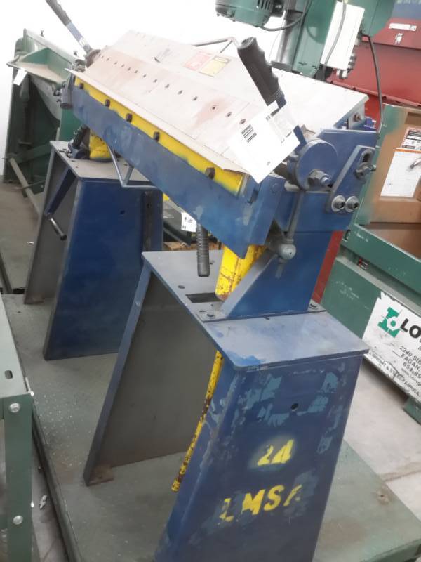 lot 6 image: 48 Sheet Metal Pan & Box Brake