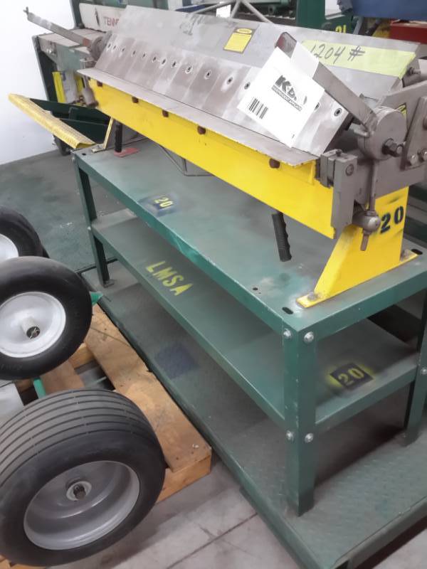 lot 1 image: 48 Sheet Metal Pan & Box Brake