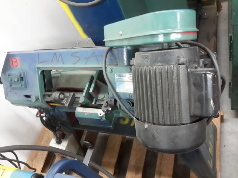 lot 10 image: Central Machinery HorizontalVertical Metal Cutting Bandsaw