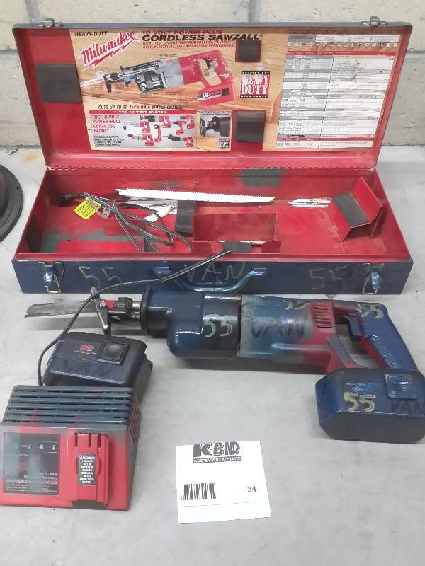 lot 24 image: Milwaukee Cordless Sawzall