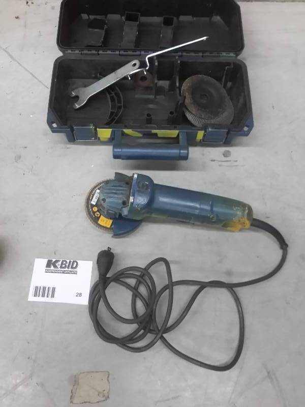 lot 28 image: DeWalt 4 12 Angle Grinder