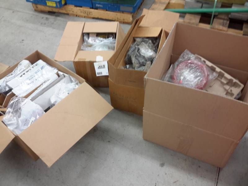 lot 92 image: Lot of Miscellaneous Electrical Wires, Please See Close-Ups