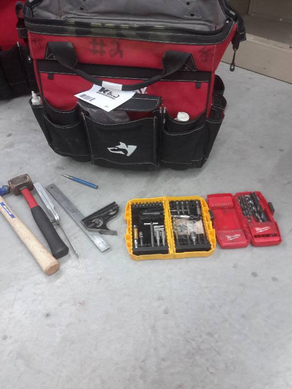 lot 56 image: Rolling Tool Box with Tools Inside, Please See Close-Ups