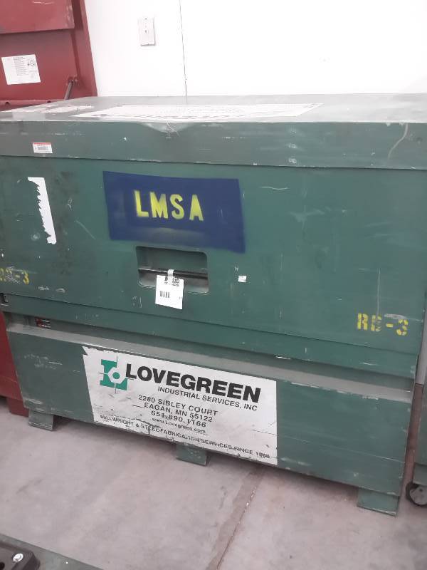 lot 17 image: Knaack Job Box with Everything Inside