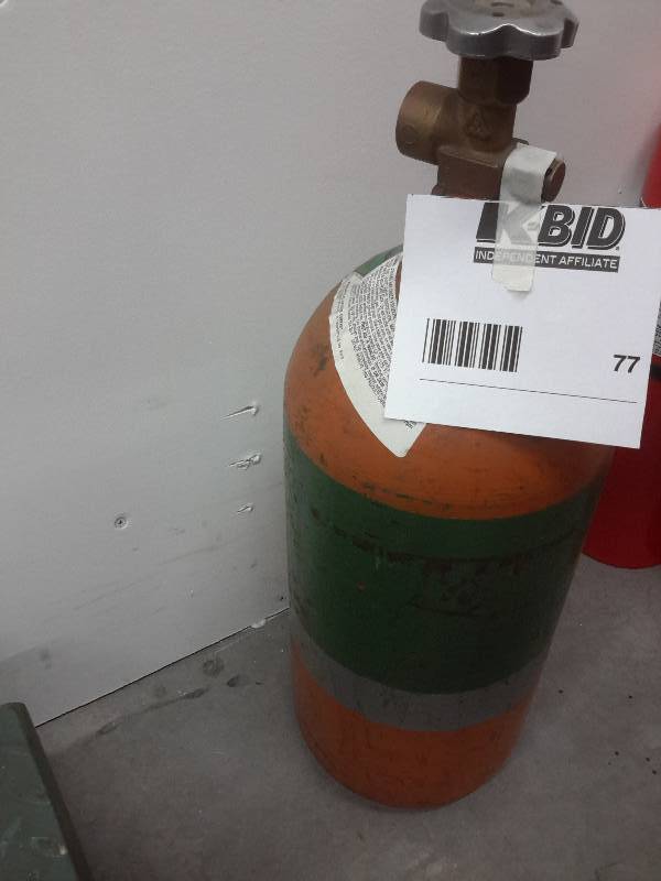 lot 77 image: 1 Tank of NOS