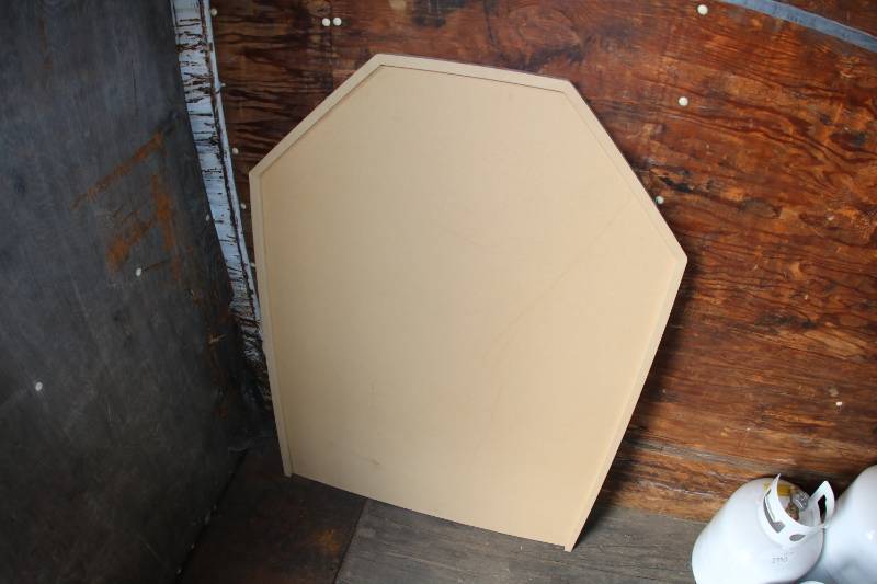 lot 0015 image: Glacier Icehouses RV Style Table Top   #1