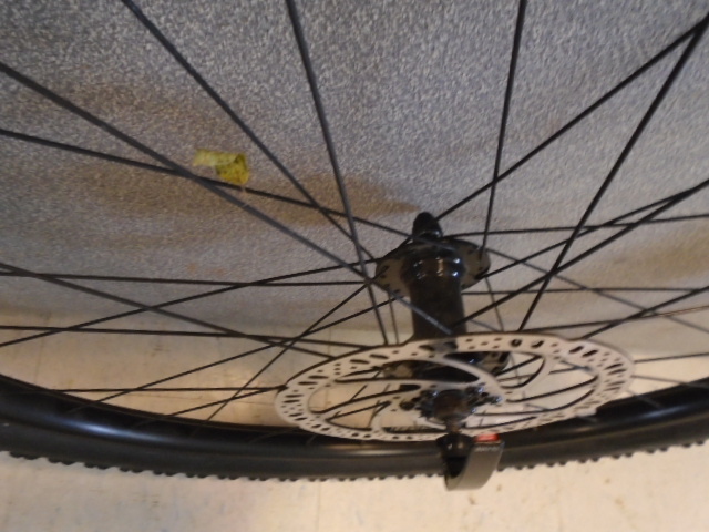 lot 8 image: Mountain Bike Tires