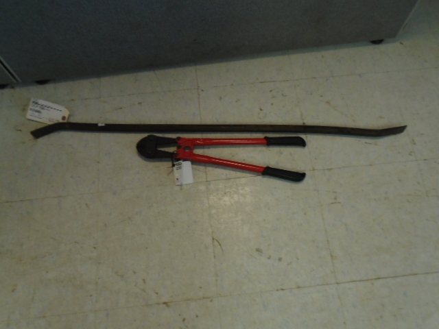 lot 9 image: Bolt Cutter and Crow Bar
