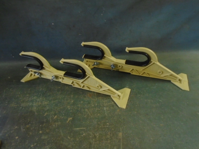 lot 58 image: Gun Rack Mounts