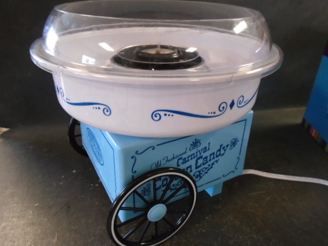 lot 64 image: Hard and Sugar Free Candy  Cotton Candy Maker