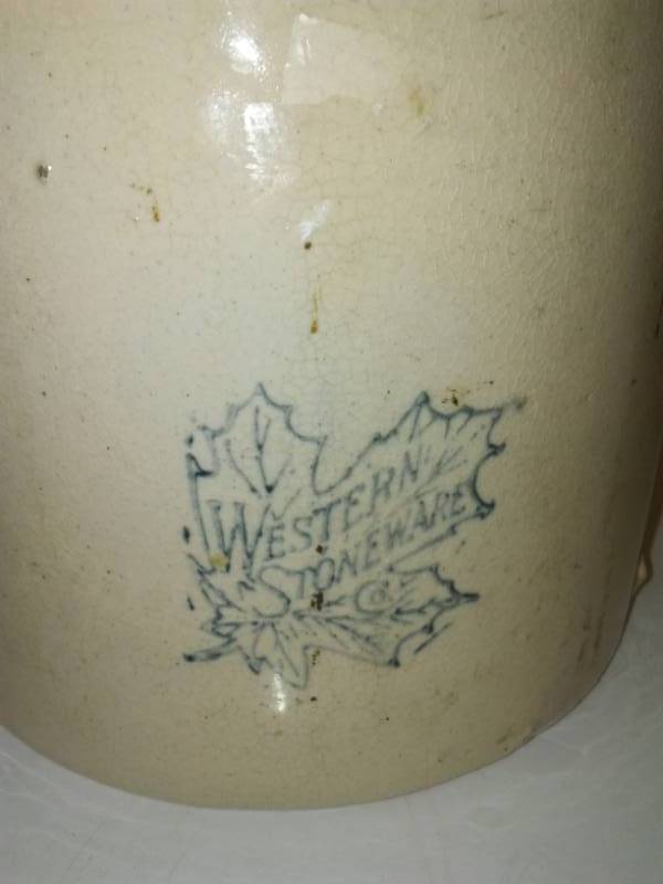 lot 22 image: Western stoneware crock jug cork. One gallon