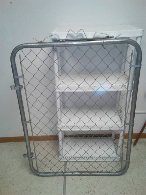 lot 54 image: Chain link fence gate.