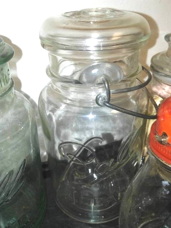 lot 71 image: Glass ball jars, decor and kitchen.