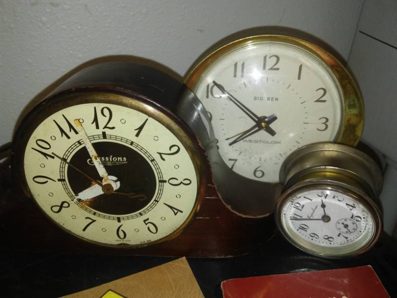 lot 90 image: Miscellaneous vintage advertising & more