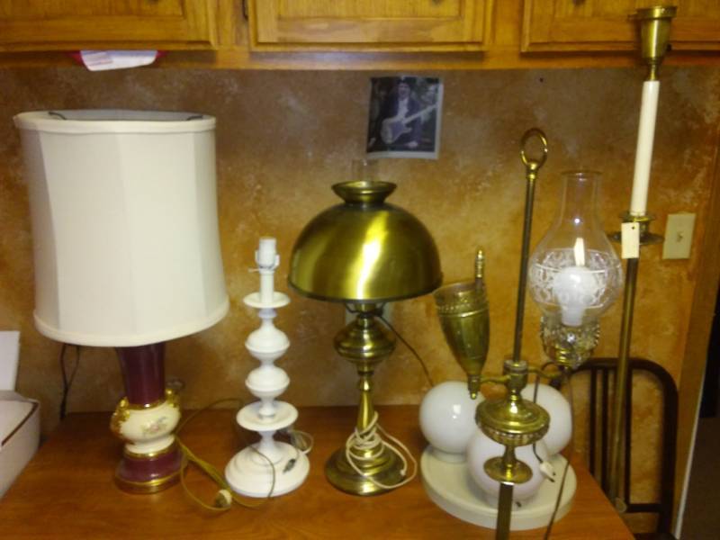 lot 111 image: Vintage Lighting, All five lamps work.