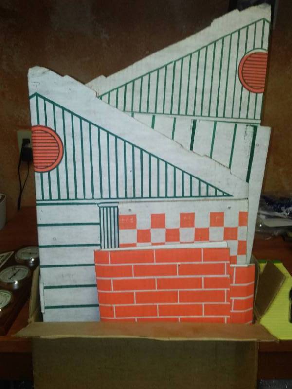 lot 114 image: childrens indoor cardboard playhouse previously set up, good condition.