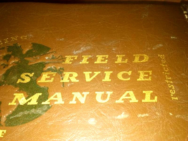 lot 117 image: Boeing model B - 17 F field service manual restricted 1943 original - not a reprint.