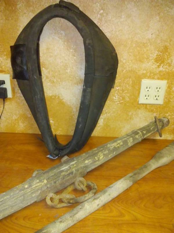 lot 120 image: Leather horse collar, evener and steering lever.