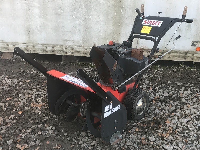 Spirit 825 Snow Blower | November Lawn & Snow Equipment | K-BID