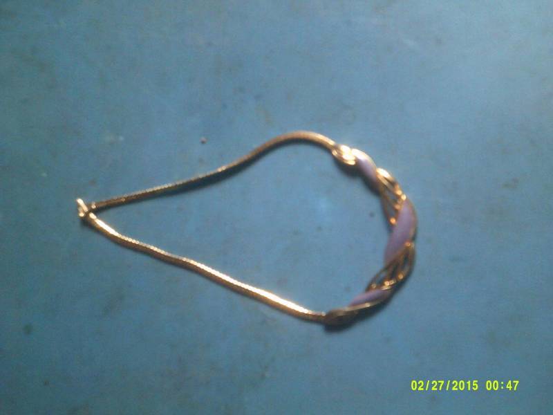 GOLD HERRING BONE NECKLACE