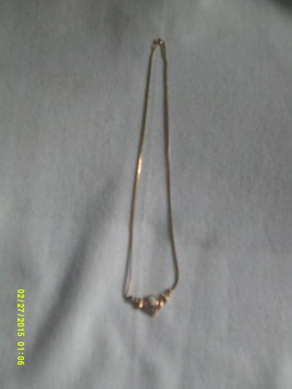 GOLD ,DIAMOND AND OPAL NECKLACE
