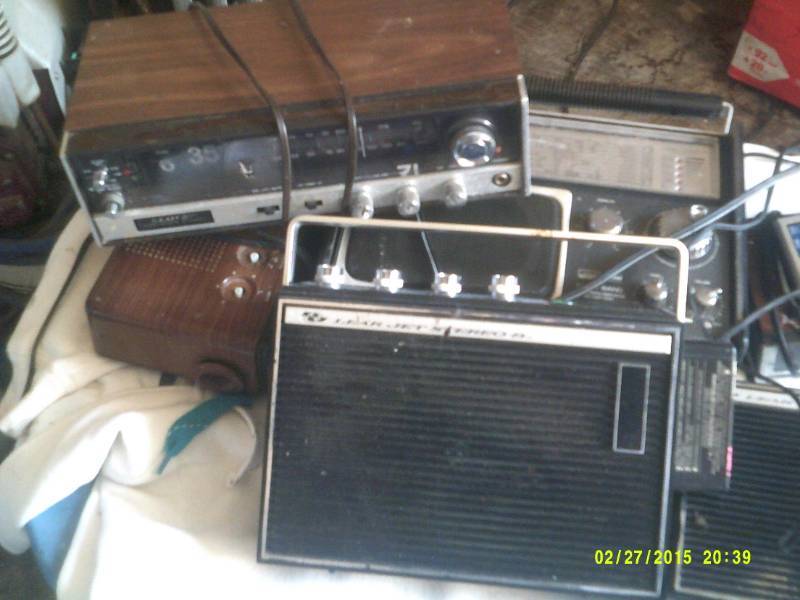 COLLECTIBLE RADIOS