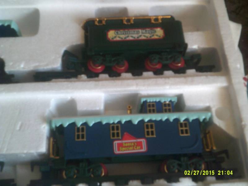 MUSICAL CHRISTMAS TRAIN