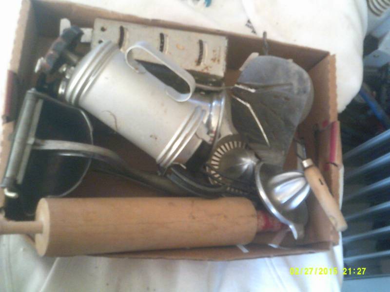 VINTAGE KITCHEN GADGETS