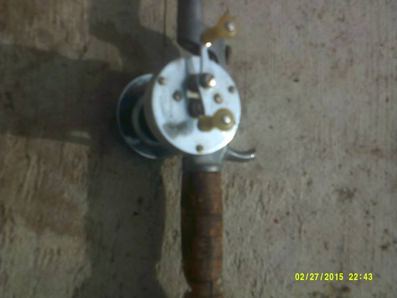 ANTIQUE STEEL ROD AND REEL