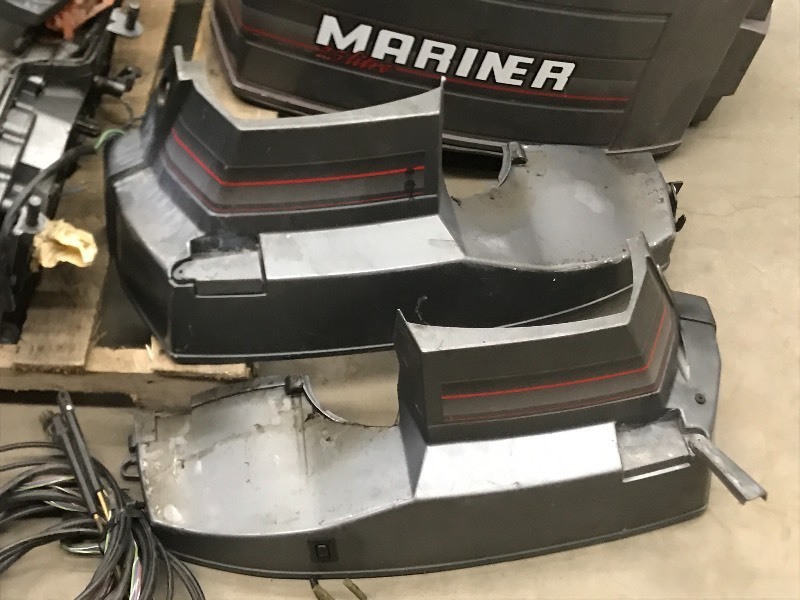 lot 2A image: 1992 Mariner 175HP Boat Motor