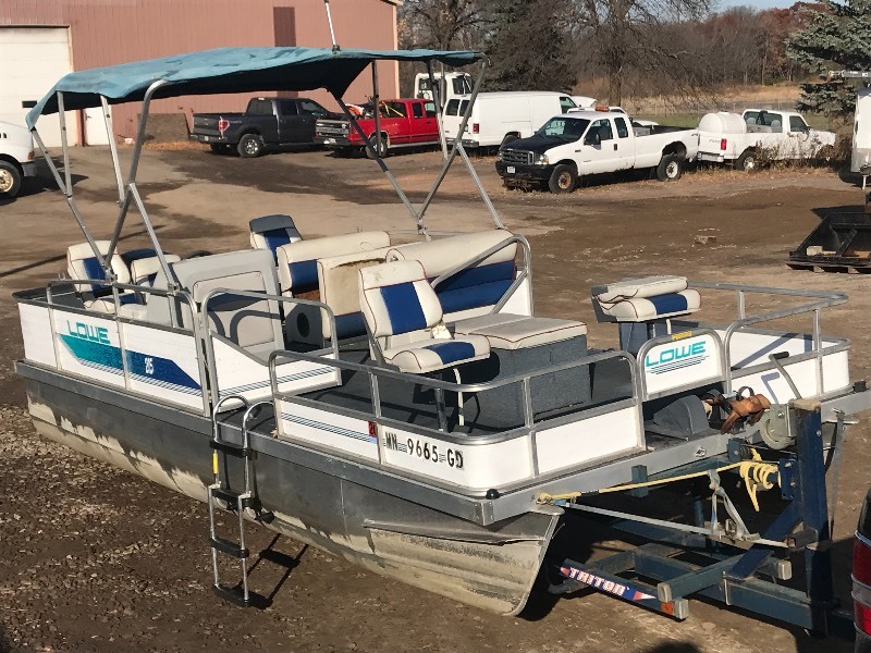 lot 1A image: RESERVE HAS BEEN MET 1993 Lowe-Line Fun-N-Fish Pontoon Boat