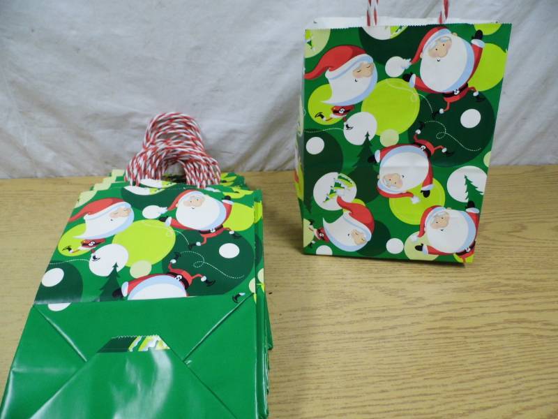 Lot of 50 Gift Bags - Skate Santa
