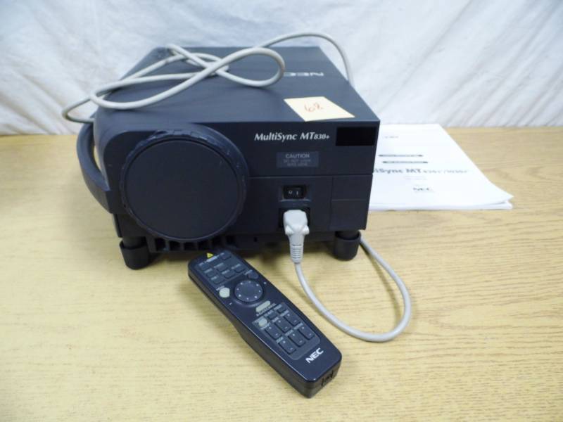 NEC Multi Sybnc MT 830 Projector