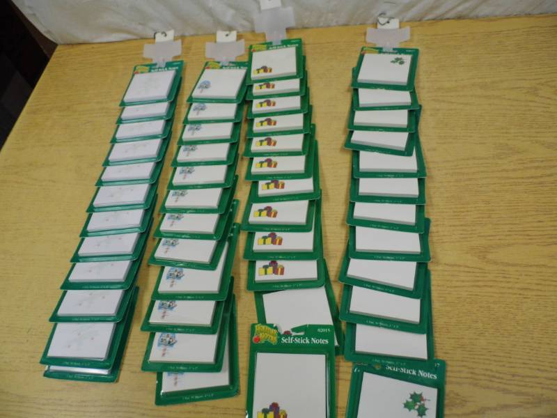 Lot of 4 Sleeves, 12 Each Holiday Sticky Notes