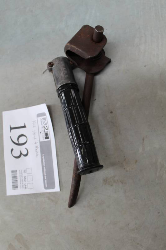 lot 193 image: Cushman Kickstand, Whizzer Throttle