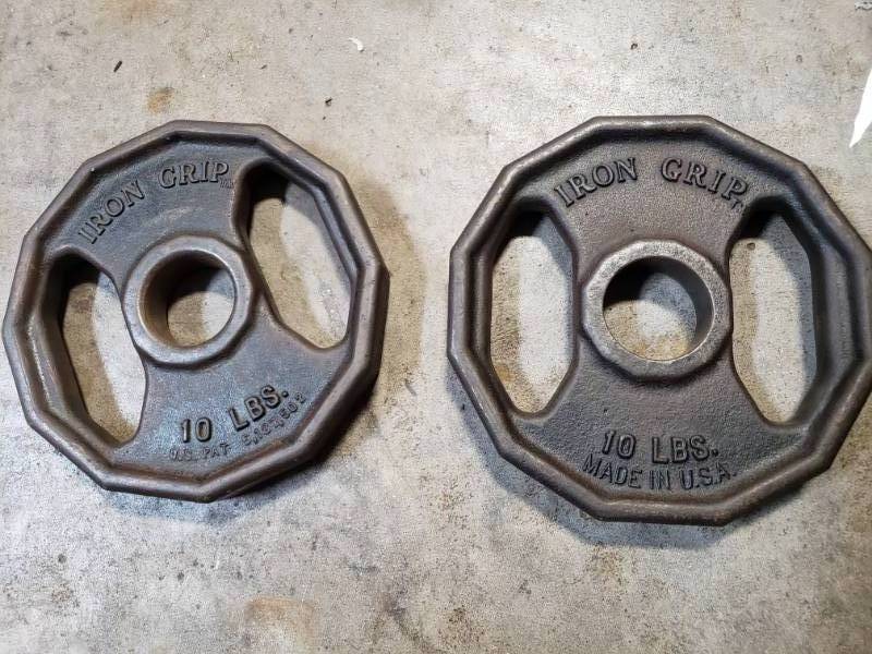 lot 30 image: 10Lbs Weight Plates
