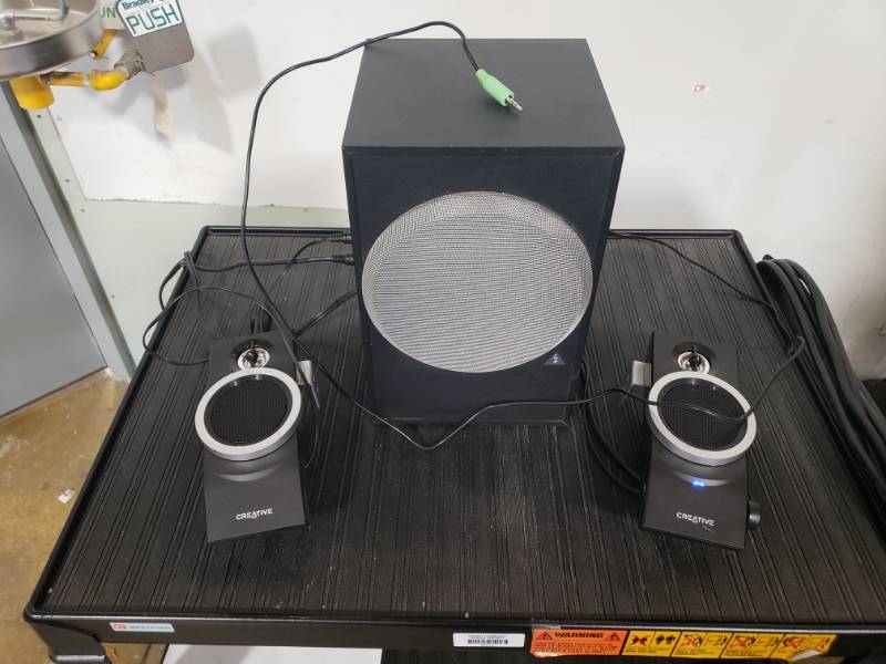 lot 46 image: Computer Audio System