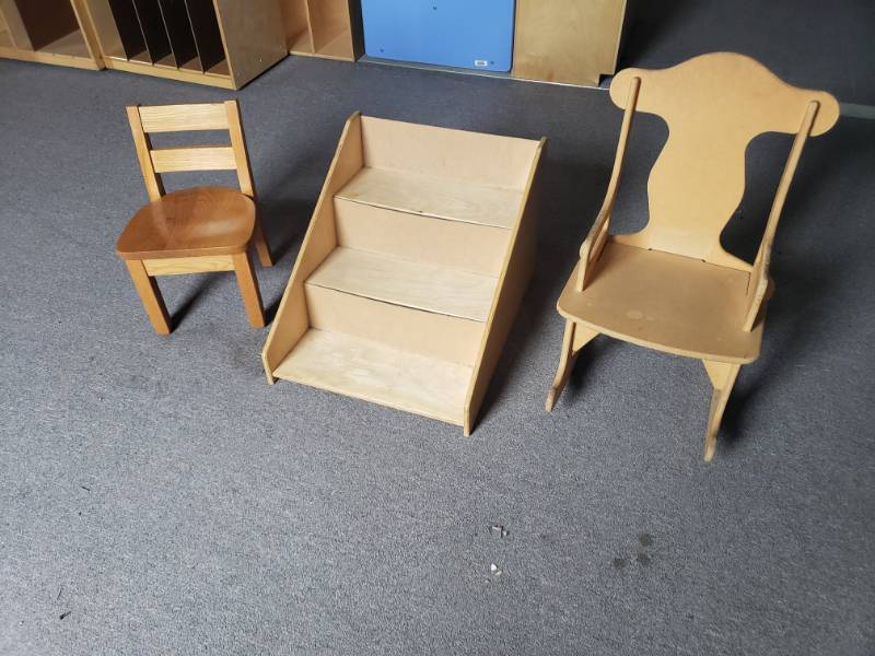 lot 50 image: Kids Play Furniture