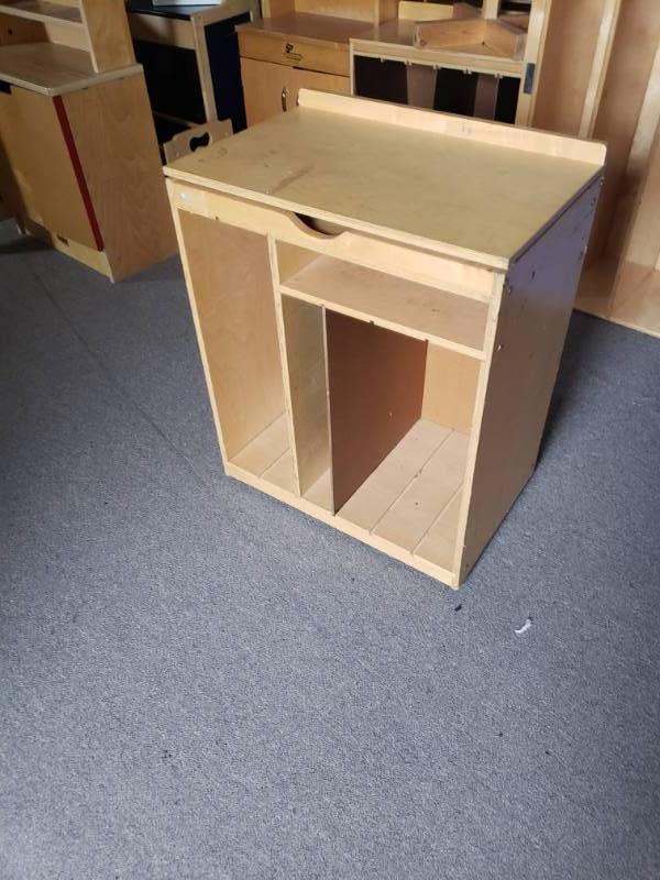 lot 52 image: Big Book Storage Cubbie