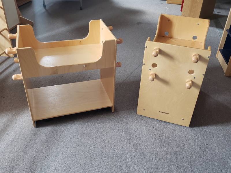 lot 66 image: Childrens Furniture