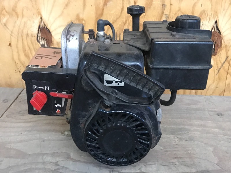 lot 16 image: Tecumseh 5HP Engine