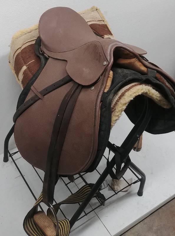 lot 5 image: Saddle