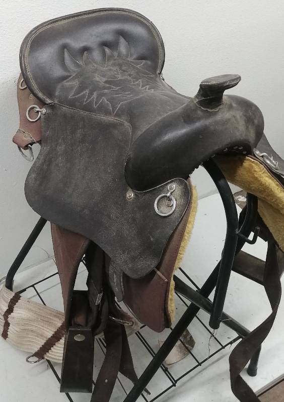 lot 6 image: Saddle