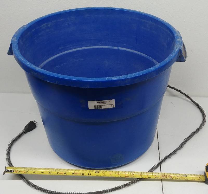 lot 16 image: Large Heated Water Barrell