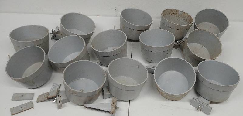 lot 23 image: 14 Wall Mount Feed Dishs