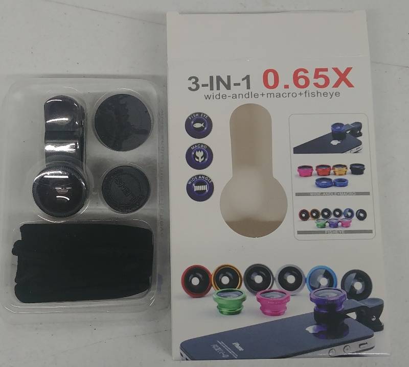 lot 51 image: 3-in-1 wide-angle  macro  fisheye Universal Clip Lens - un-opened in retail package like-new cond.