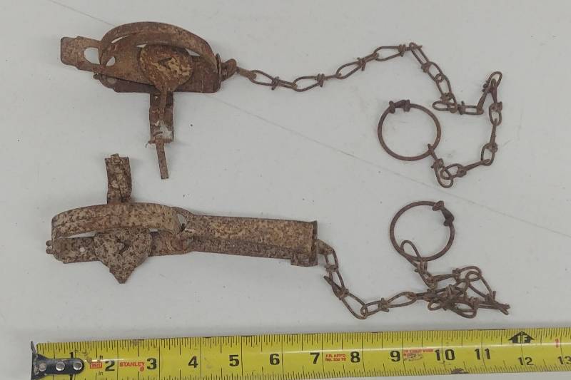 lot 58 image: Vintage Antique Traps
