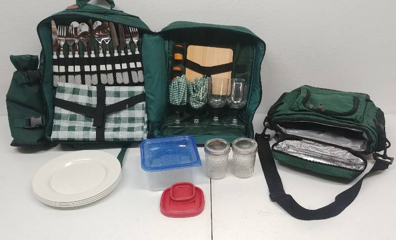 lot 71 image: Camping Picnic Pack Kit Bags